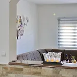 Pravica تريبينيي