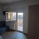 شقة Pravica *