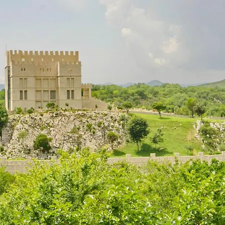 Pravica Apartament *